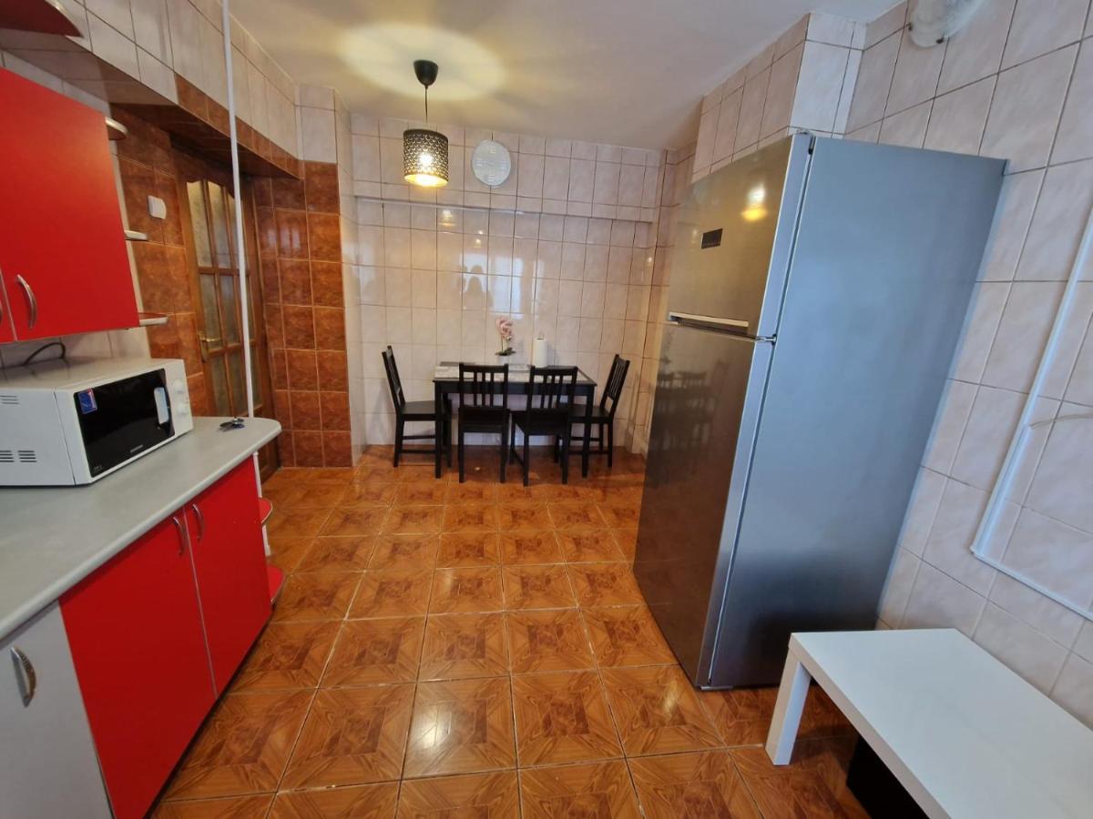 Apartment Piata Muncii With A View Bucharest Exterior photo